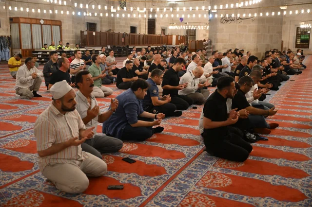 Edirne Vali Yardımcısı için Üç Şerefeli Camii'nde Duygusal Mevlit Programı