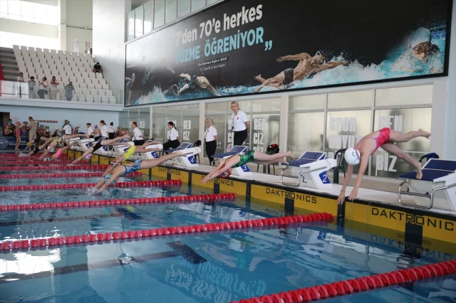 Kırkpınar Yüzme Şenliği Coşkuyla Başladı