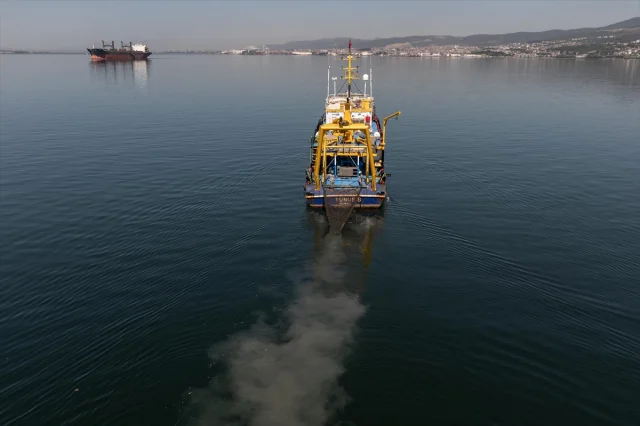 Marmara Denizi'nde Müsilaj Tehlikesi: Deniz Suyunun Normale Dönmesi Rahatlattı
