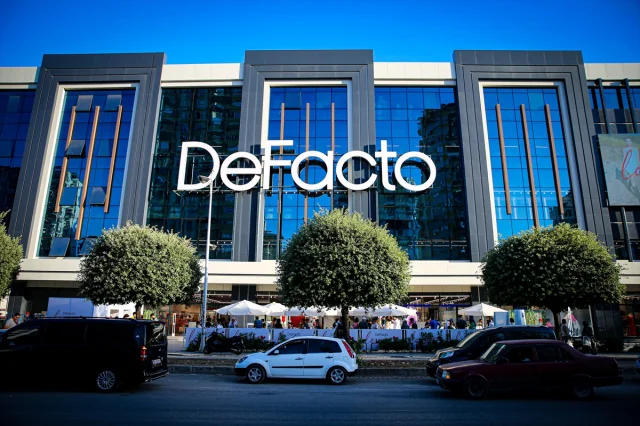 DeFacto’dan Adana’ya Yenilikçi Mağazacılıkta Büyük Yatırım