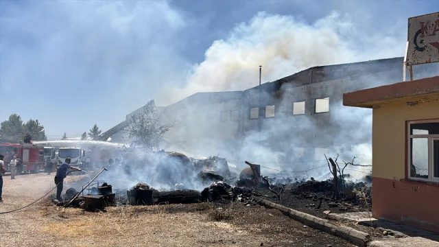 Adıyaman'da Fabrikadaki Büyük Yangın Kontrol Altına Alınmaya...