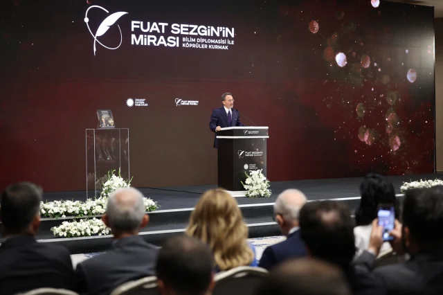 Fuat Sezgin'in İzinden: İslam Bilim Tarihinde Köprüler Kuruyoruz