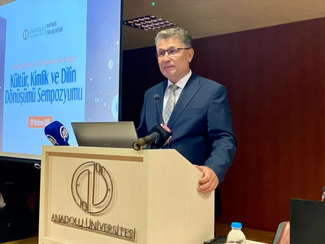 Eskişehir'de Yapay Zeka ve Türkçenin Geleceği Sempozyumu