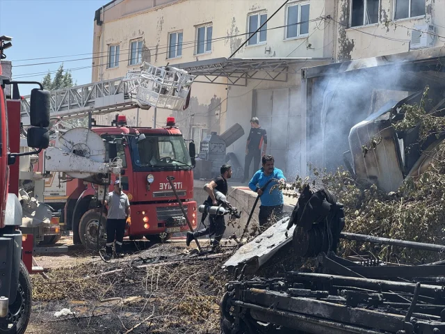 Adıyaman'da Fabrikada Yangın Krizi Yönetimi Başarıyla Tamamlandı