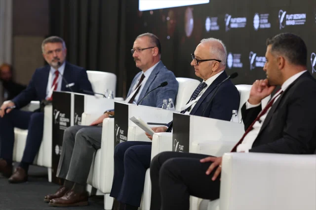 Fuat Sezgin'in İzinden: İslam Bilim Tarihinde Köprüler Kuruyoruz