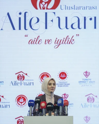 Aile Fuarında Dijitalleşmenin Aileler Üzerindeki Etkisi Tartışıldı