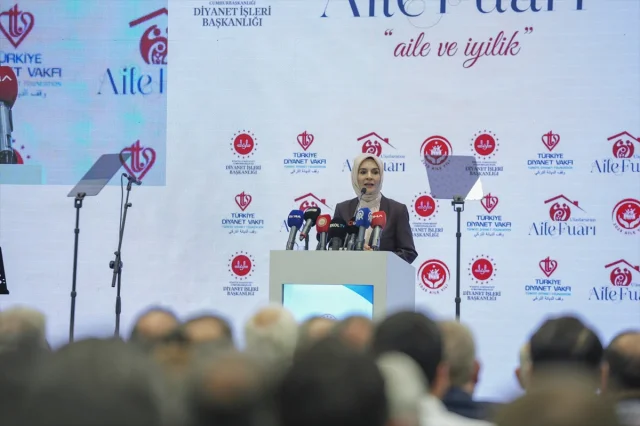 Aile Fuarında Dijitalleşmenin Aileler Üzerindeki Etkisi Tartışıldı