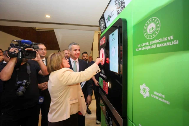 Gaziantep'te Çevre Dostu Dönüşüm Başladı: Yeni Geri Dönüşüm...