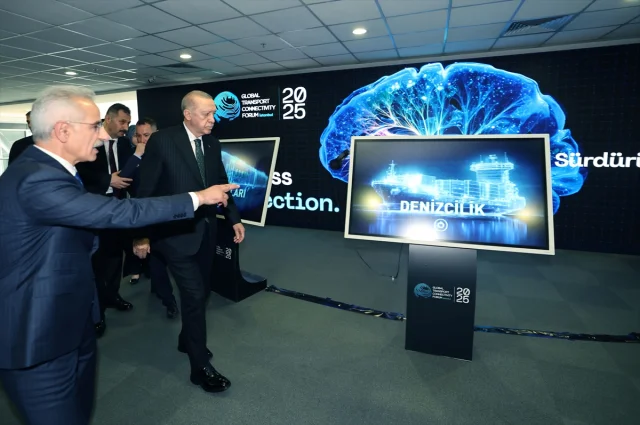 Küresel Ulaştırma Koridorları Forumu İstanbul'da Başladı