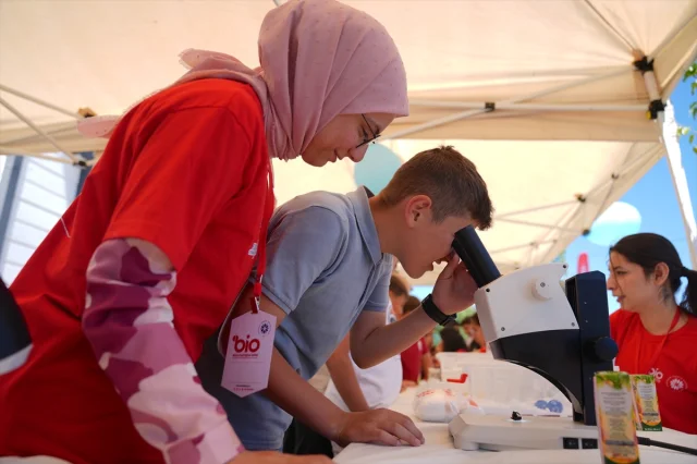 Erzurum'da Bilim İnsanları Çiftçiler ve Çocuklarla Buluştu