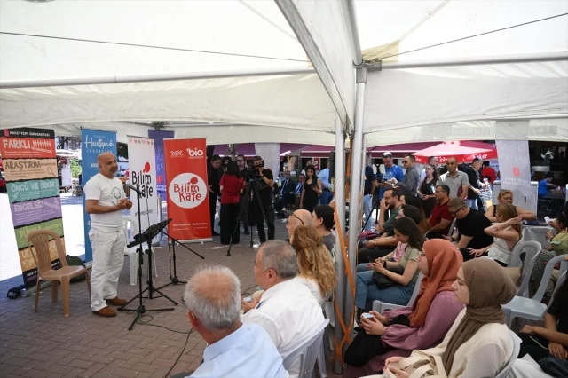 Ankara'da İlişki Rehberi: Bilim Kafe Etkinliğinde Aile Dinamikleri
