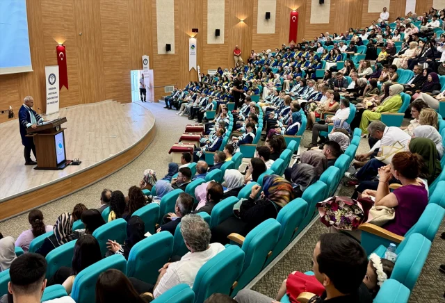 Kırşehir'de Mezuniyet Töreninde Filistin'e Anlamlı Destek