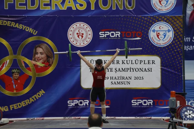 Samsun'da Heyecan Fırtınası: Kulüpler Türkiye Halter Şampiyonası Başladı