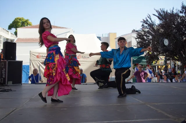 Edirne'de Balkan Rüzgarı: 5. Folklor Festivali Başladı