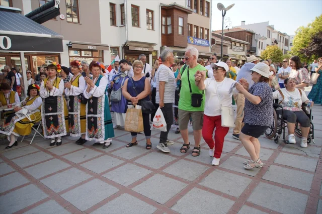 Edirne'de Balkan Rüzgarı: 5. Folklor Festivali Başladı