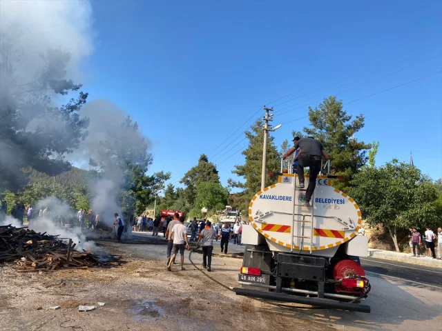 Muğla'nın Kavaklıdere İlçesinde Orman Yangını Kontrol Altına Alındı