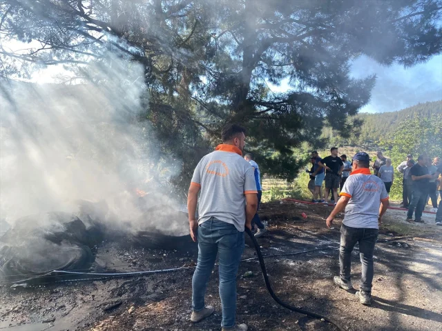 Muğla'nın Kavaklıdere İlçesinde Orman Yangını Kontrol Altına Alındı