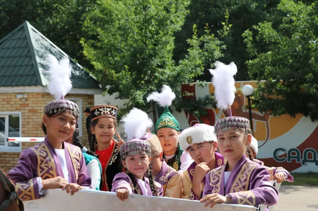 Kazakistan'ın Geleneksel Mirası Kımız Festivali Hayran Bıraktı