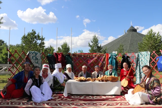 Kazakistan'ın Geleneksel Mirası Kımız Festivali Hayran Bıraktı