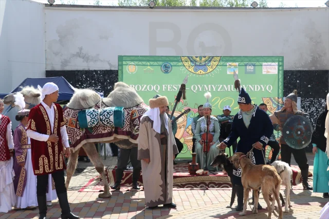 Kazakistan'ın Geleneksel Mirası Kımız Festivali Hayran Bıraktı