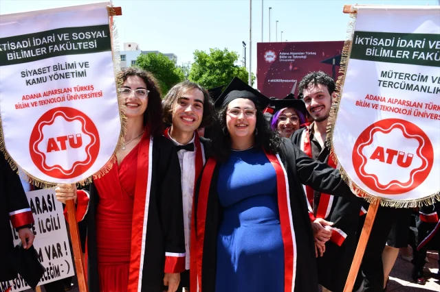 Adana Alparslan Türkeş Üniversitesi Mezuniyet Coşkusuyla İdol Öğrencilerini Kutladı