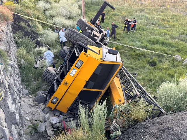 Erzurum'da Vinç Kazası Trajedisi: Operatörün Hayatı Kayboldu