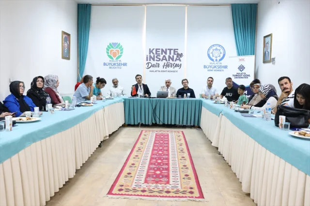 Malatya'da Bilim ve Stres Üzerine Etkileyici Bir Söyleşi