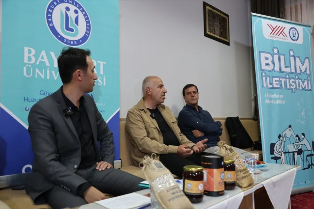 Bayburt'ta Bilim Kafede Modern Arıcılık ve Dijital Bağımlılık Ele Alındı