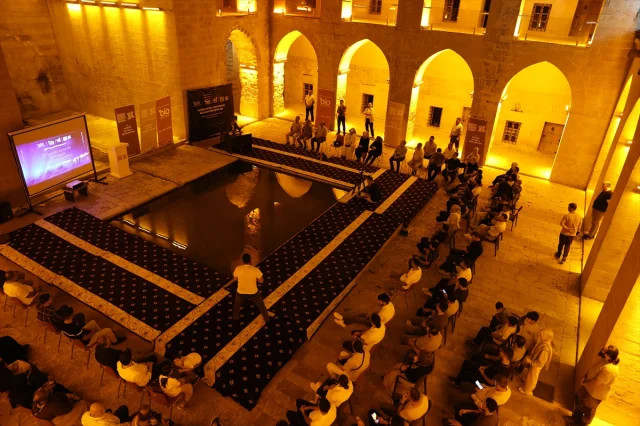 Mardin'de Tarih ve Barış Konuşuldu Mardin-Kudüs İlişkisi Ele Alındı