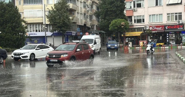 Kırklareli'nde Yağmur Etkisini Gösterdi Şehir Su Gölüne Döndü