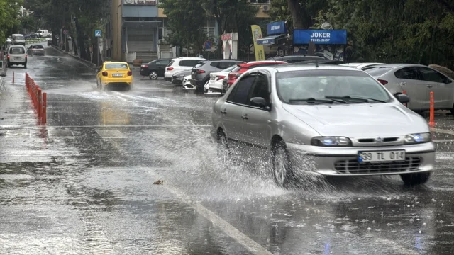 Kırklareli'nde Yağmur Etkisini Gösterdi Şehir Su Gölüne Döndü