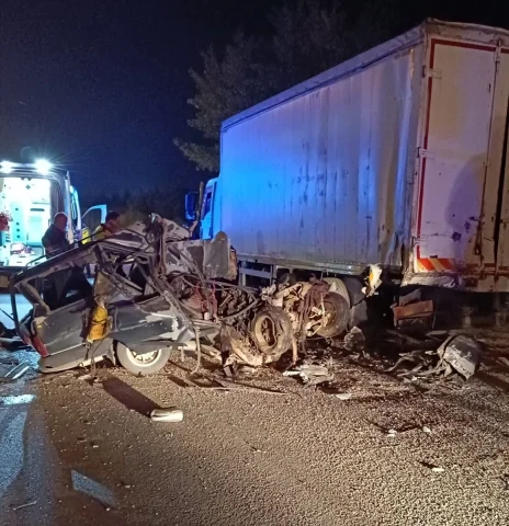 Uşak’ta Korkunç Kaza Kamyonda Son Buldu