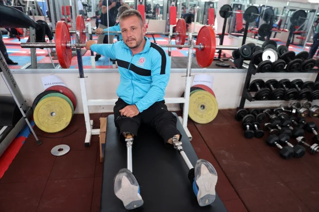 Bedensel Engelli Halterci Mustafa Gül'ün Avrupa Zaferi Hedef...