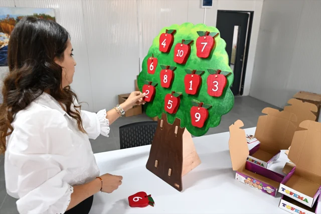 Evde Başlayan Ahşap Oyuncak İşini Dört Ülkeye Yaydı