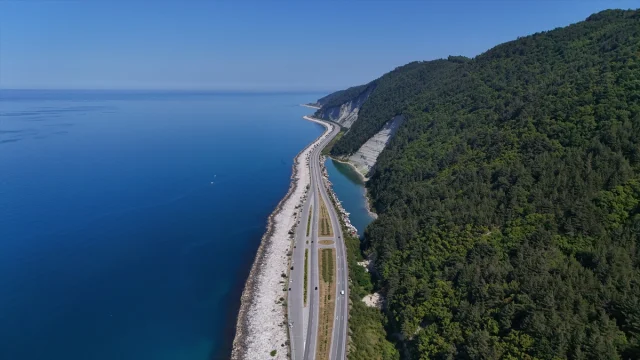 Karadeniz Sahil Yolu'nda Samsun-Sinop Arası Manzara Şöleni