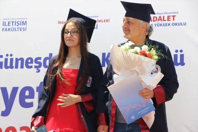 Babasıyla Üniversite Yolculuğunda Engelleri Aştı: Selin Soytürk'ün İlham Veren Hikayesi