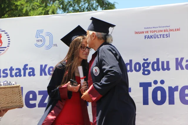 Babasıyla Üniversite Yolculuğunda Engelleri Aştı: Selin Soytürk'ün İlham Veren Hikayesi