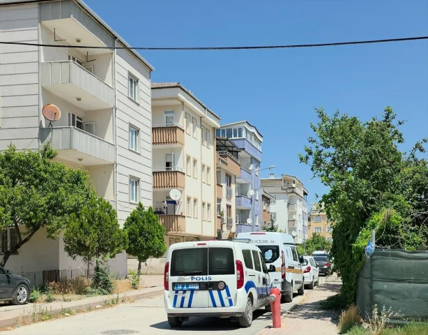 Bursa'da Beşiğinde Ölü Bulunan Bebek Ailesini Yasa Boğdu