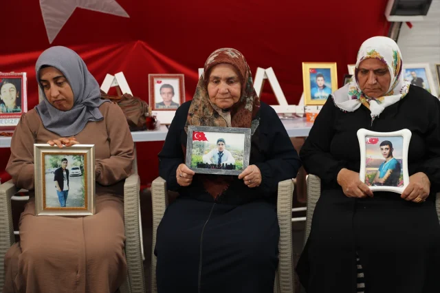 Diyarbakır'da Annelerin Umudu Yitirmeyen Direnişi