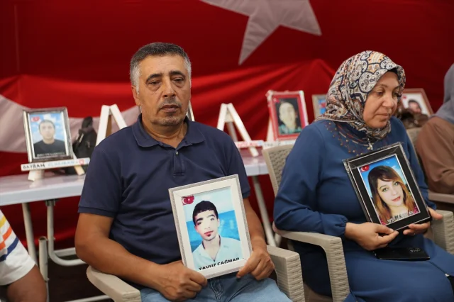 Diyarbakır'da Annelerin Umudu Yitirmeyen Direnişi
