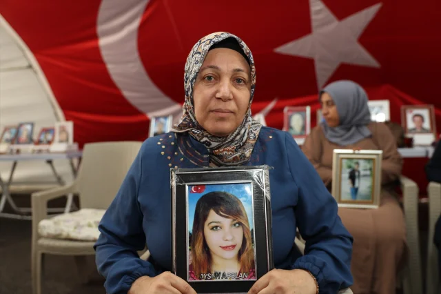 Diyarbakır'da Annelerin Umudu Yitirmeyen Direnişi