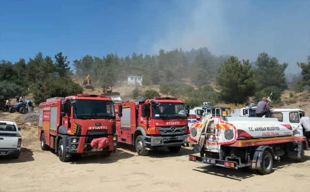 Manisa Akhisar'da Orman Yangını: Müdahale Çalışmaları Hız Kesmeden Devam Ediyor