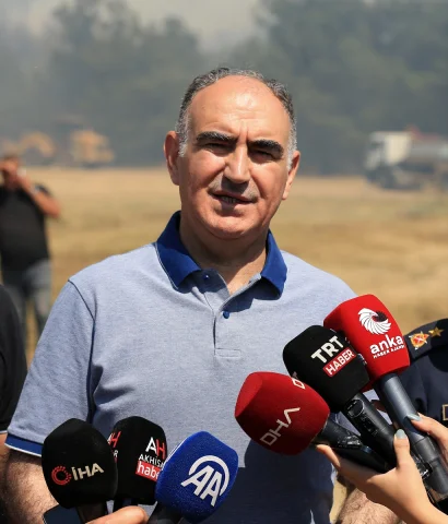 Manisa Akhisar'da Orman Yangını: Müdahale Çalışmaları Hız Kesmeden Devam Ediyor