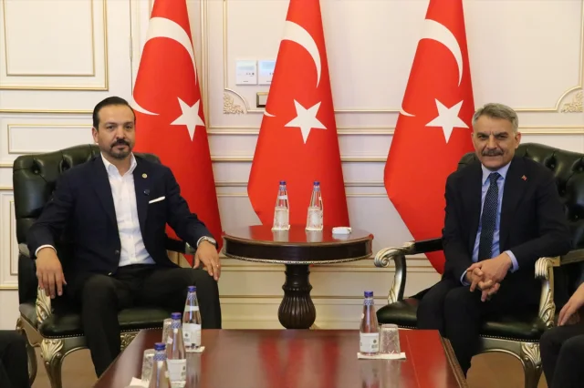 Kürşad Zorlu Yozgat'ta Türk Dünyası Vizyonunu Anlattı