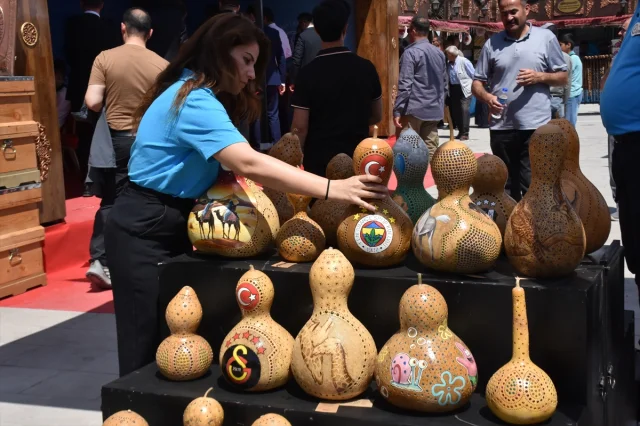 Van'da Açılan Fuar Hükümlülerin Yeteneğini Gözler Önüne Seriyor