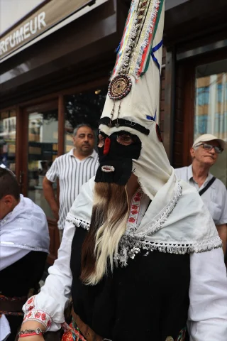 Edirne'de Renkli Anlar Uluslararası Balkan Folklor Festivali ile Canlandı