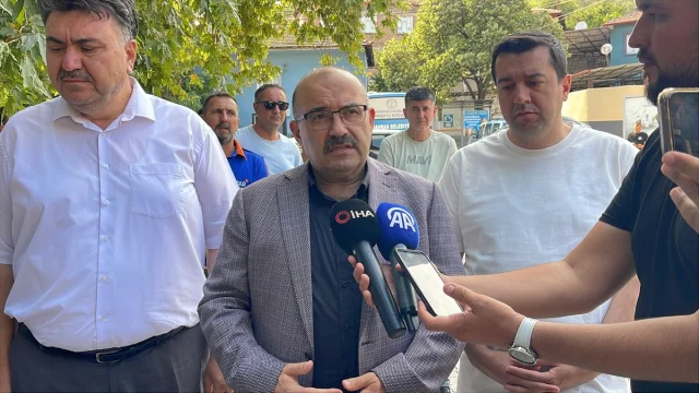 Balıkesir Orman Yangınları Kontrol Altına Alınmaya Çalışılıyor
