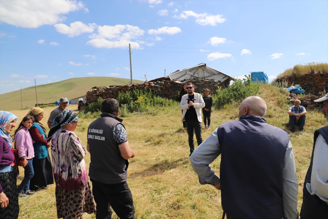 Ardahan'da Düzenlenen Bilim Kafe Buluşmasında Buzağı Sağlığına Dair Bilgilendirme Yapıldı