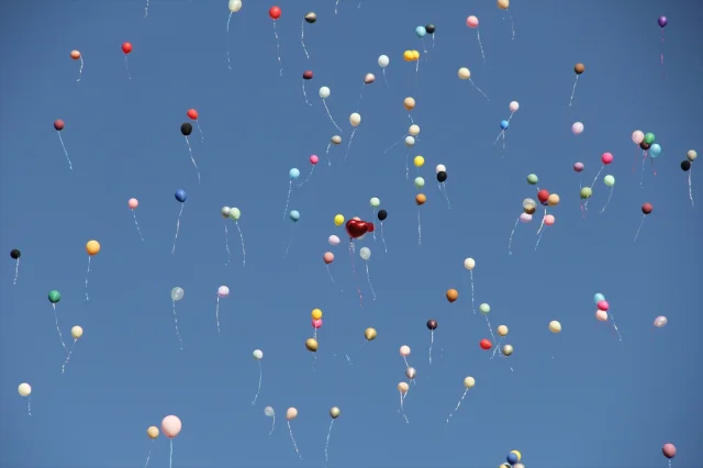 Kayseri'de Küçük Deniz'in Zaferi Balonlarla Kutlandı
