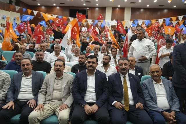 AK Parti Genel Sekreteri Eyyüp Kadir İnan'dan İzmir'de Çarpıcı Konuşma